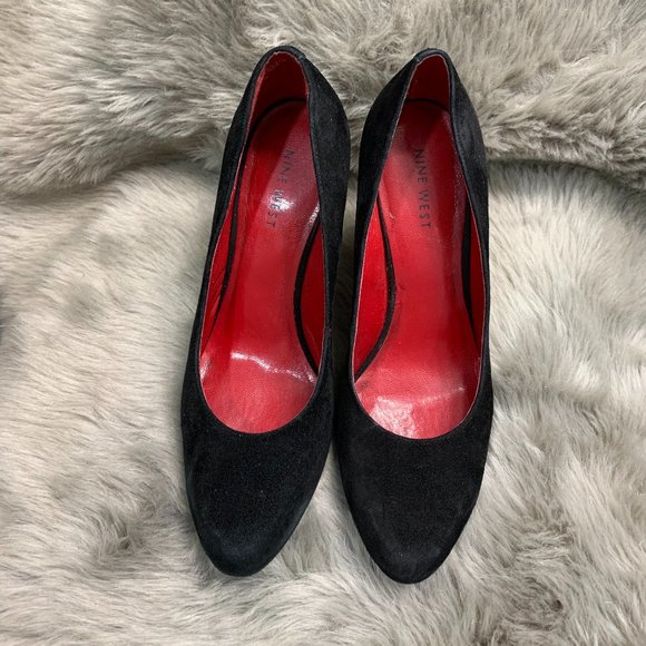 Black Zebras - Picture 1 of 5